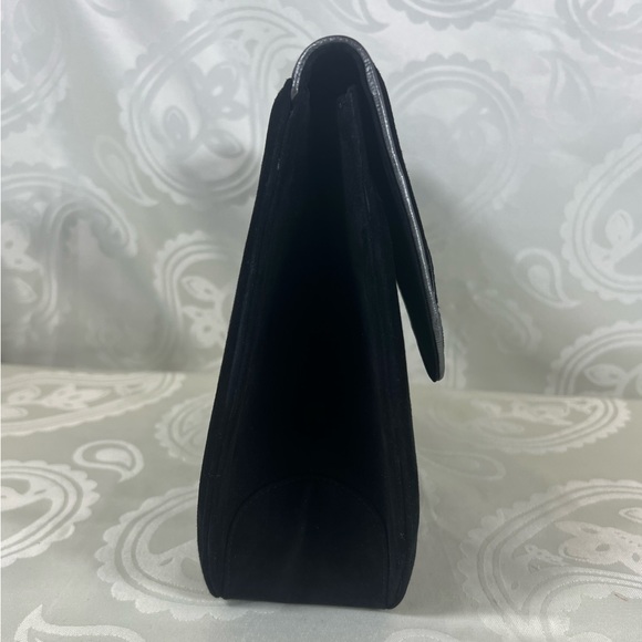 Bally Velvet Clutch or shoulder bag EUC - Picture 6 of 15